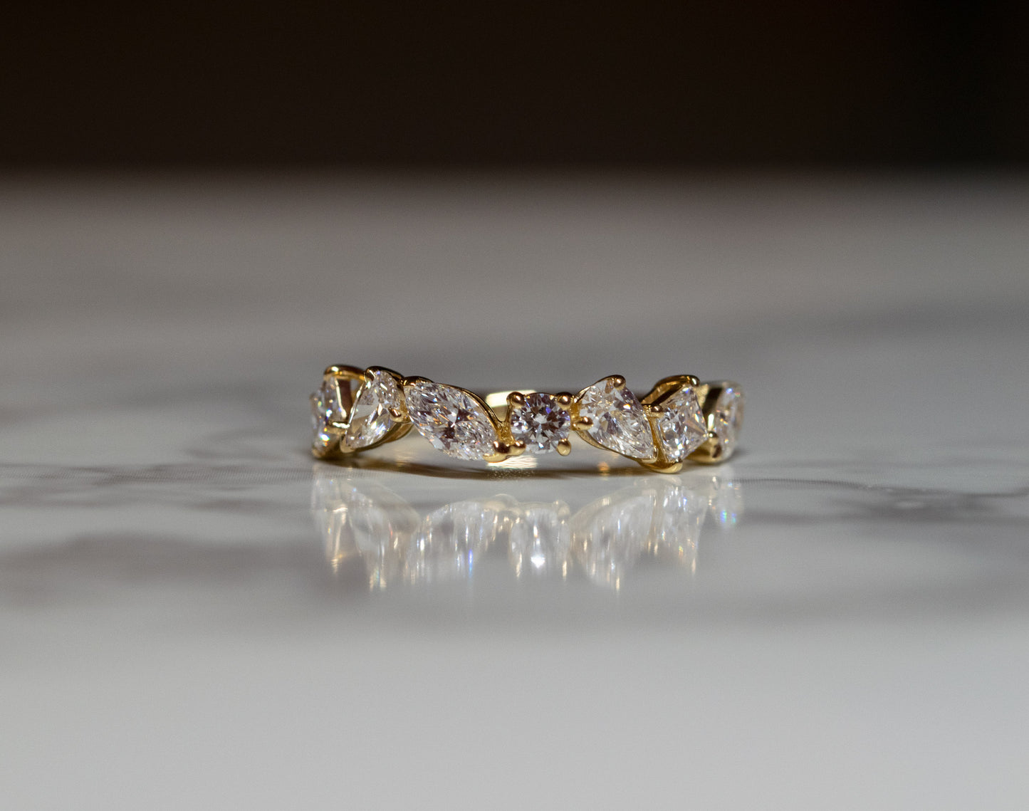 ミックスカットダイヤモンド ７石イエローゴールドリング