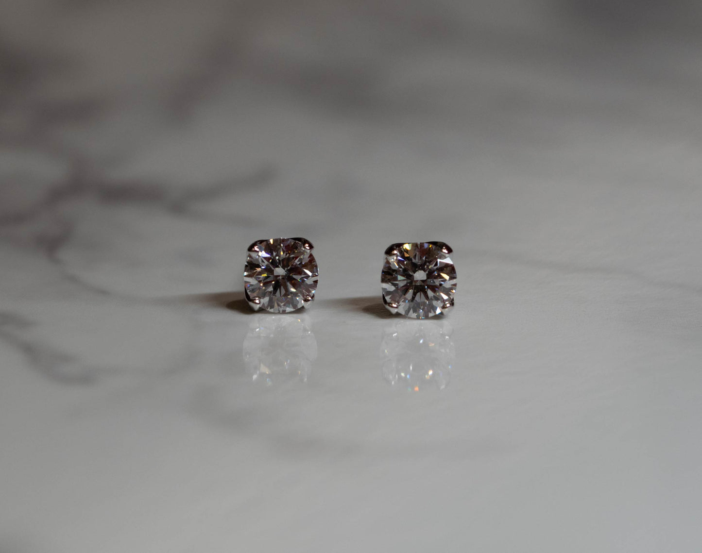 【オンライン限定販売】1ct一粒プラチナピアス