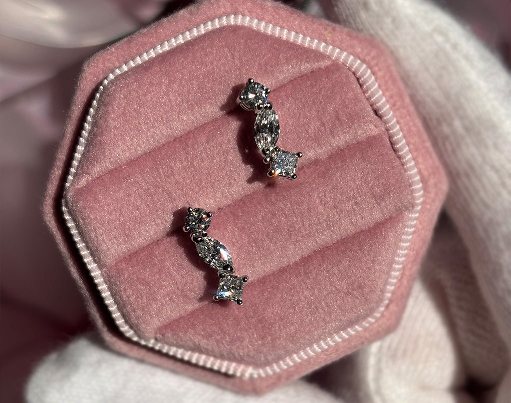 【オンライン限定】ミックスカットダイヤモンドプラチナピアス (straight)